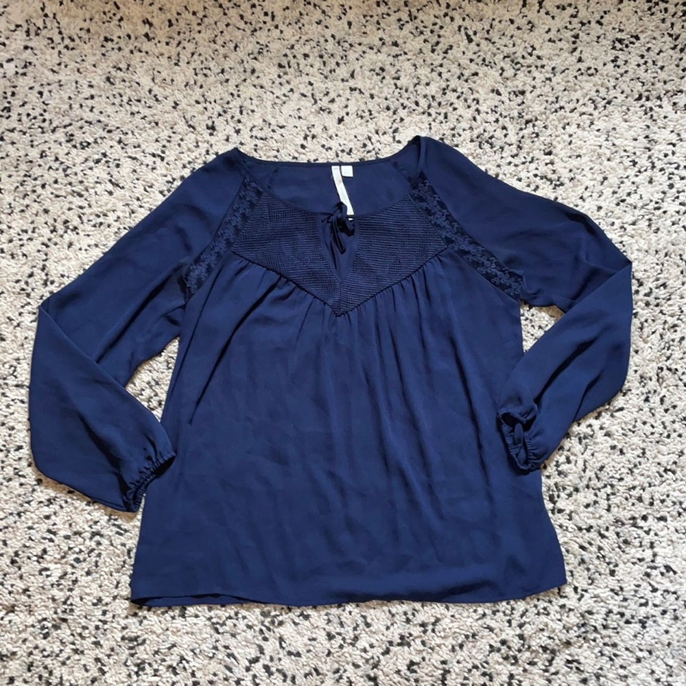 Large long sleeve navy blue blouse